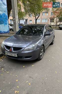 Універсал Mitsubishi Lancer 2005 в  фото 2 Універсал Mitsubishi Lancer 2005 в