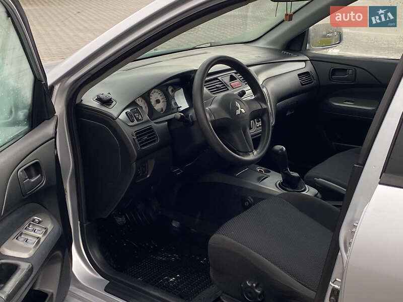 Седан Mitsubishi Lancer 2007 в Кременчуге