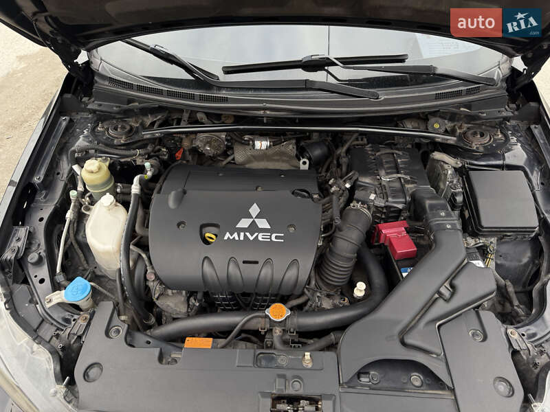 Седан Mitsubishi Lancer 2007 в Киеве