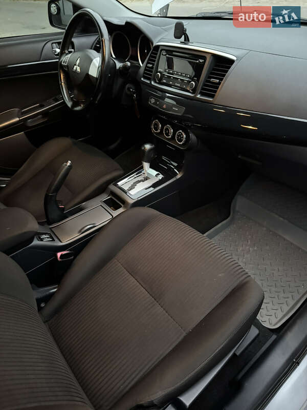 Седан Mitsubishi Lancer 2013 в Кобеляках