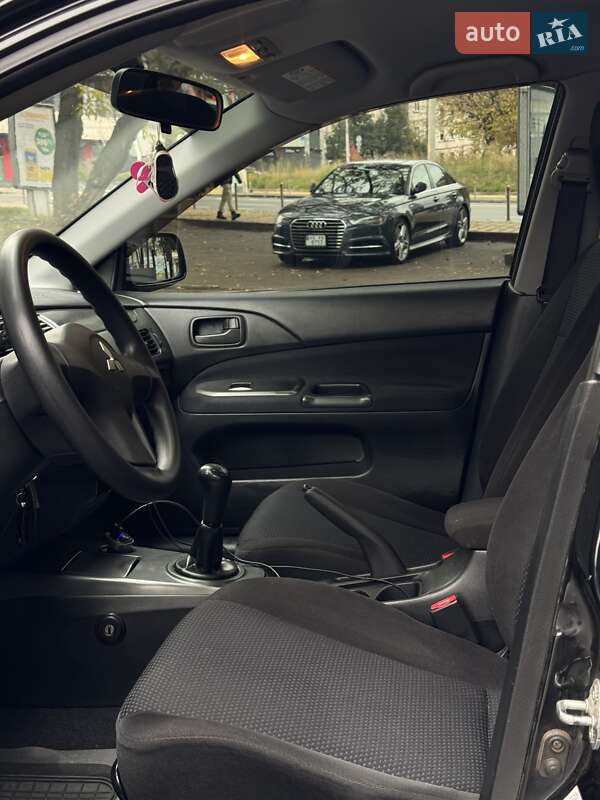 Седан Mitsubishi Lancer 2007 в Киеве фото 25 Седан Mitsubishi Lancer 2007 в Киеве