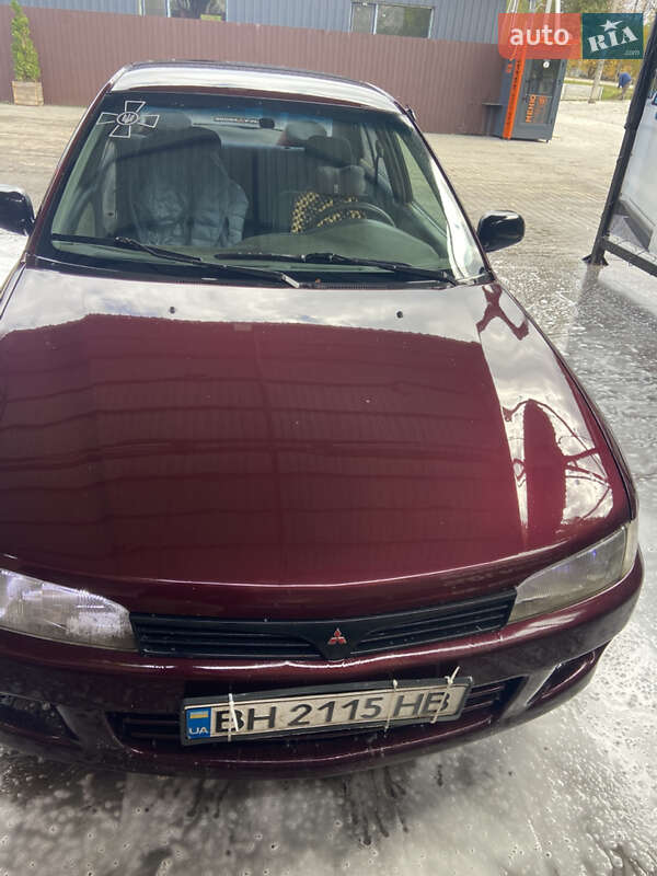Седан Mitsubishi Lancer 1997 в Лиманському