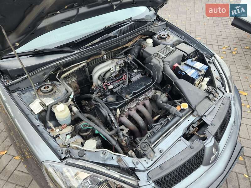 Седан Mitsubishi Lancer 2005 в Києві фото 32 Седан Mitsubishi Lancer 2005 в Києві