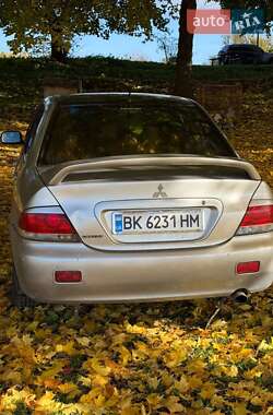 Седан Mitsubishi Lancer 2008 в  фото 17 Седан Mitsubishi Lancer 2008 в