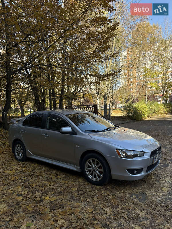 Седан Mitsubishi Lancer 2011 в Львові фото Седан Mitsubishi Lancer 2011 в Львові