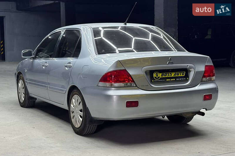 Седан Mitsubishi Lancer 2008 в Чернівцях