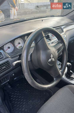 Седан Mitsubishi Lancer 2007 в  фото 5 Седан Mitsubishi Lancer 2007 в