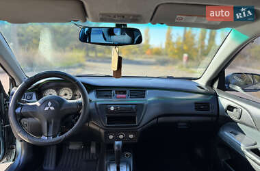 Седан Mitsubishi Lancer 2006 в  фото 20 Седан Mitsubishi Lancer 2006 в