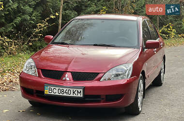 Седан Mitsubishi Lancer 2009 в  Седан Mitsubishi Lancer 2009 в