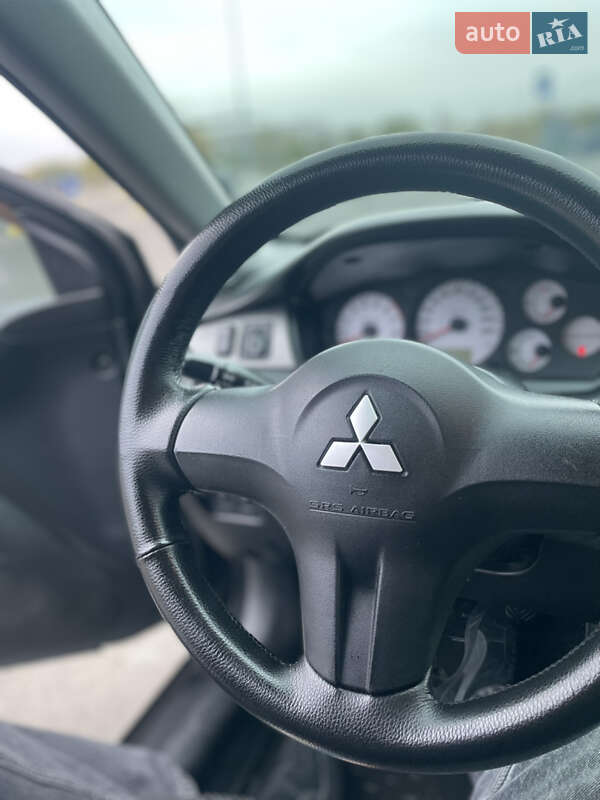 Седан Mitsubishi Lancer 2008 в Києві