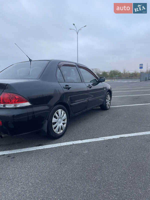 Седан Mitsubishi Lancer 2008 в Києві