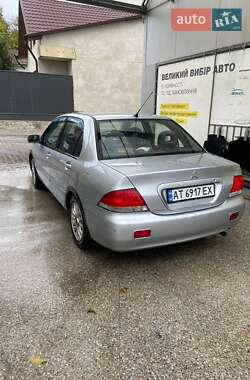 Седан Mitsubishi Lancer 2005 в  фото 6 Седан Mitsubishi Lancer 2005 в