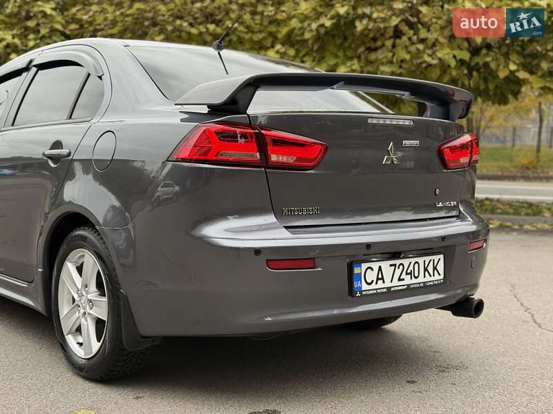 Седан Mitsubishi Lancer 2008 в Днепре