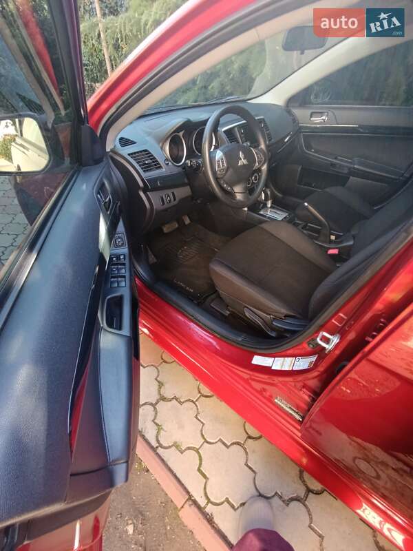 Седан Mitsubishi Lancer 2016 в Одессе