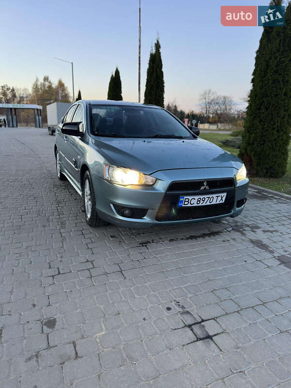 Седан Mitsubishi Lancer 2007 в Самборе