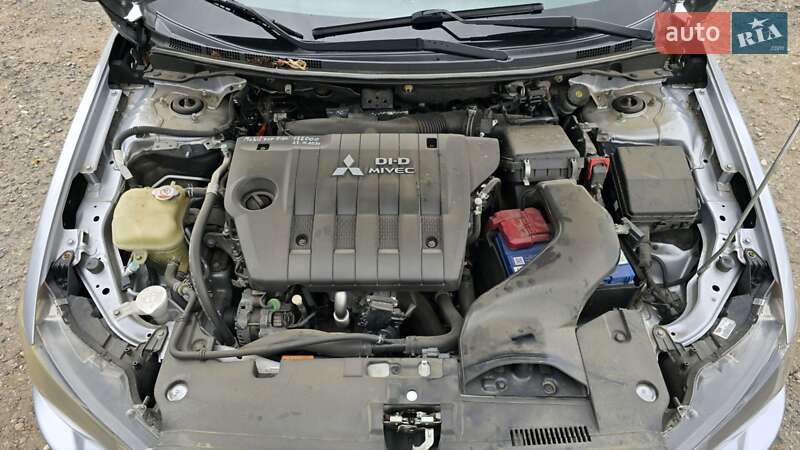 Хэтчбек Mitsubishi Lancer 2011 в Ужгороде