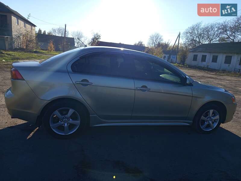 Седан Mitsubishi Lancer 2007 в Христиновке