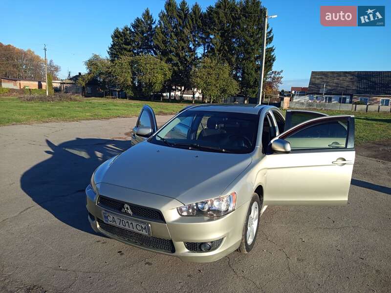 Седан Mitsubishi Lancer 2007 в Христиновке