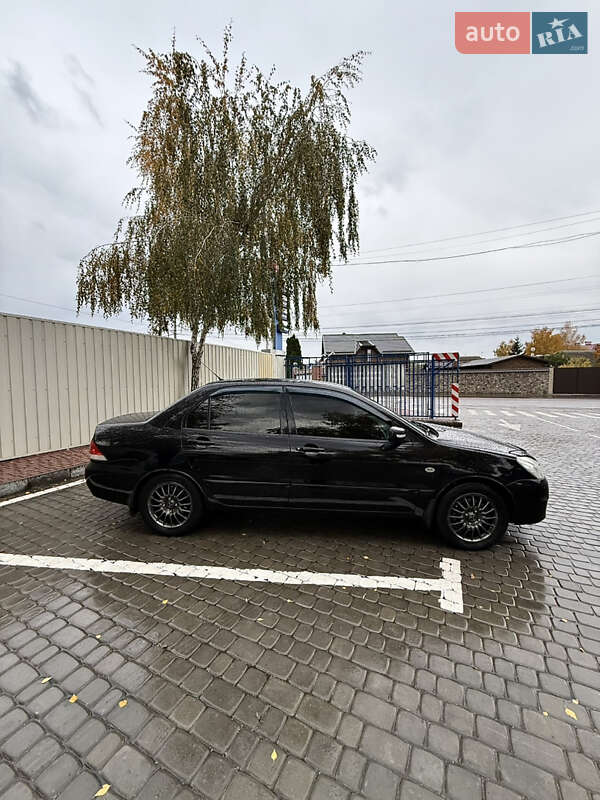 Седан Mitsubishi Lancer 2005 в Кременчуге фото 11 Седан Mitsubishi Lancer 2005 в Кременчуге