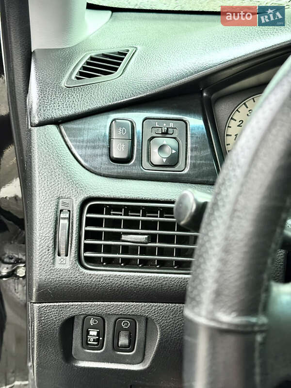 Седан Mitsubishi Lancer 2005 в Кременчуге фото 13 Седан Mitsubishi Lancer 2005 в Кременчуге