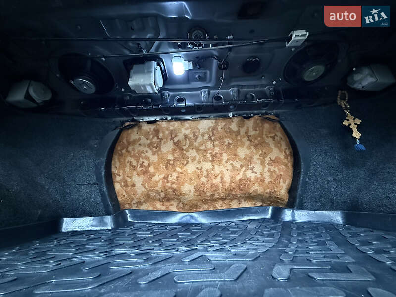 Седан Mitsubishi Lancer 2005 в Кременчуге фото 24 Седан Mitsubishi Lancer 2005 в Кременчуге