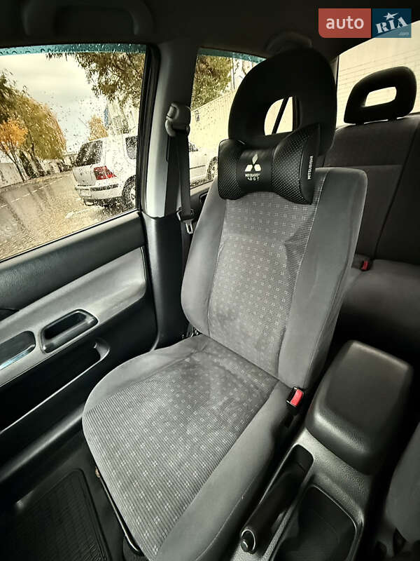 Седан Mitsubishi Lancer 2005 в Кременчуге фото 32 Седан Mitsubishi Lancer 2005 в Кременчуге