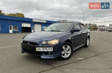 Седан Mitsubishi Lancer 2008 в Киеве