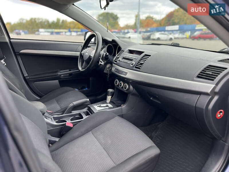 Седан Mitsubishi Lancer 2008 в Киеве фото 15 Седан Mitsubishi Lancer 2008 в Киеве