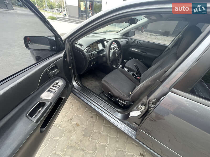 Седан Mitsubishi Lancer 2006 в Николаеве фото 10 Седан Mitsubishi Lancer 2006 в Николаеве