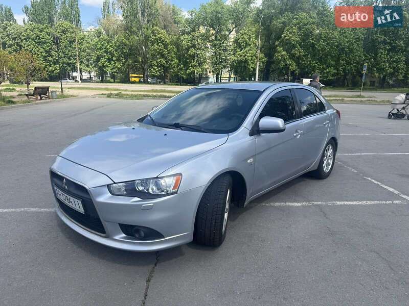 Хетчбек Mitsubishi Lancer 2010 в Запоріжжі фото 2 Хетчбек Mitsubishi Lancer 2010 в Запоріжжі