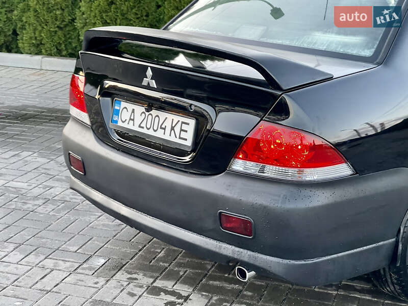 Седан Mitsubishi Lancer 2005 в Черкассах