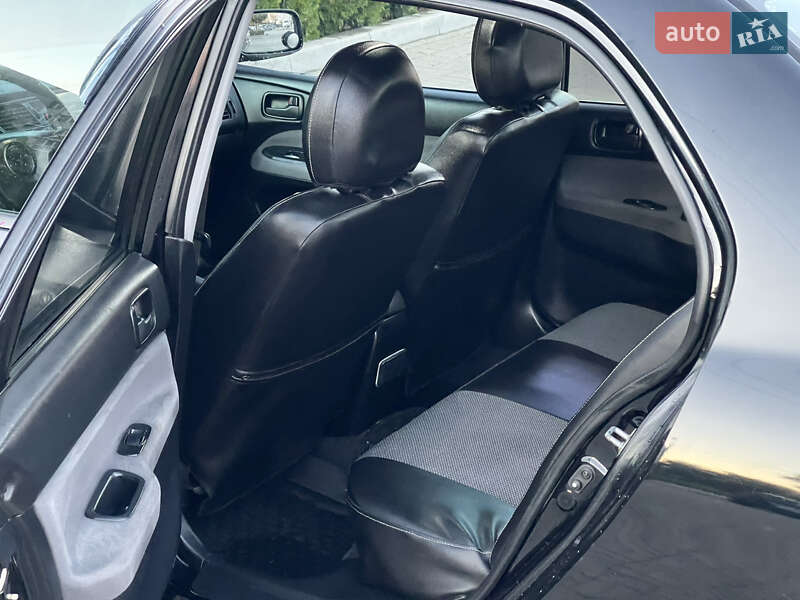 Седан Mitsubishi Lancer 2005 в Черкассах