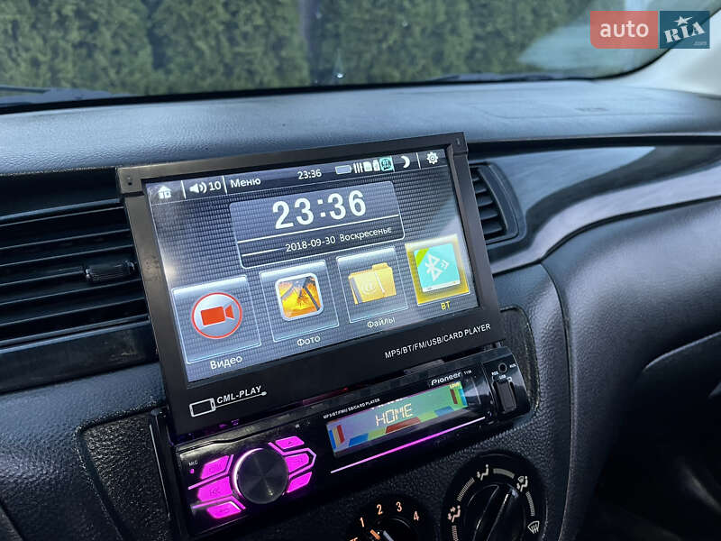 Седан Mitsubishi Lancer 2005 в Черкассах