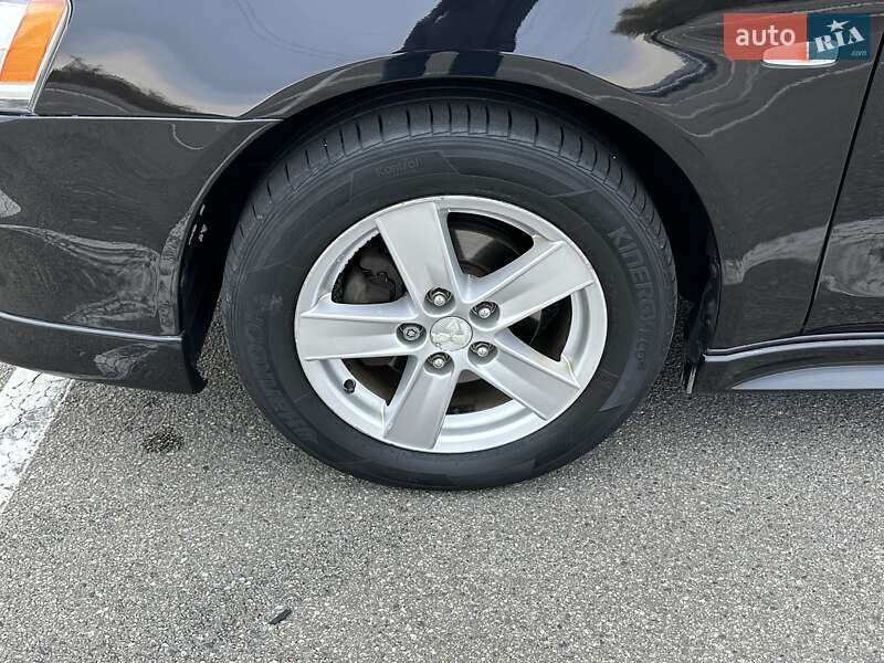 Седан Mitsubishi Lancer 2008 в Києві фото 15 Седан Mitsubishi Lancer 2008 в Києві