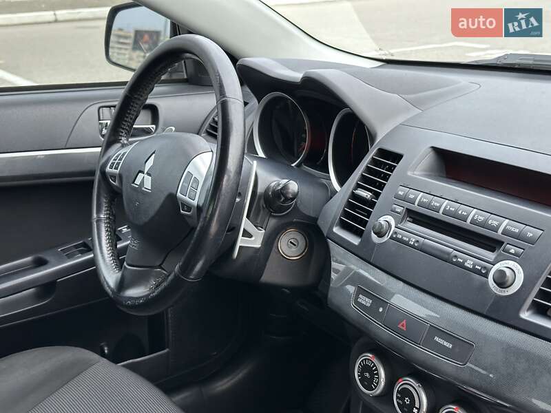 Седан Mitsubishi Lancer 2008 в Києві фото 20 Седан Mitsubishi Lancer 2008 в Києві