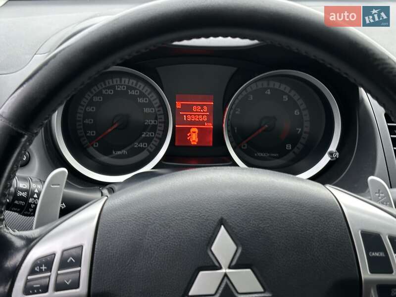 Седан Mitsubishi Lancer 2008 в Києві фото 29 Седан Mitsubishi Lancer 2008 в Києві