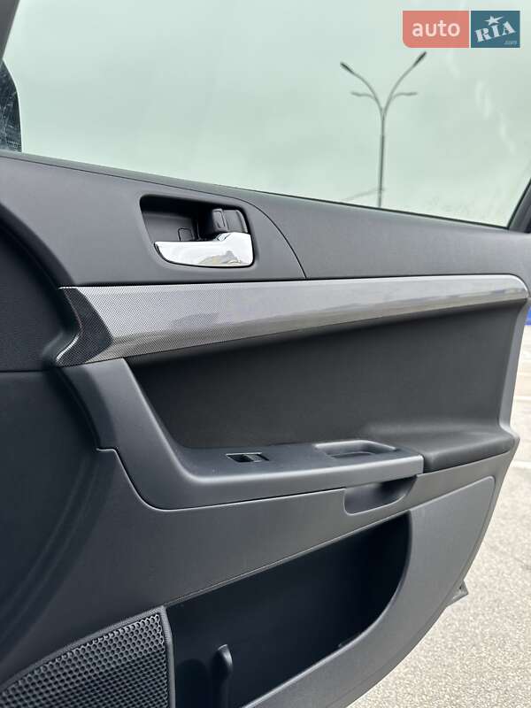 Седан Mitsubishi Lancer 2008 в Києві фото 40 Седан Mitsubishi Lancer 2008 в Києві