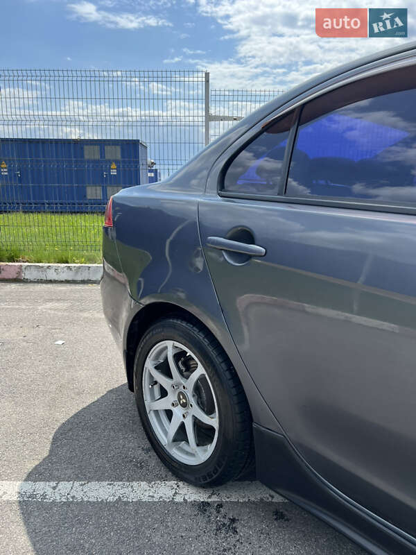 Седан Mitsubishi Lancer 2008 в Виннице
