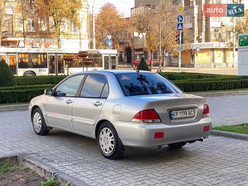 Седан Mitsubishi Lancer 2005 в Запоріжжі