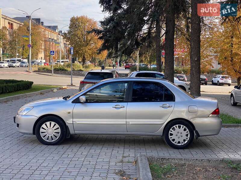 Седан Mitsubishi Lancer 2005 в Запоріжжі
