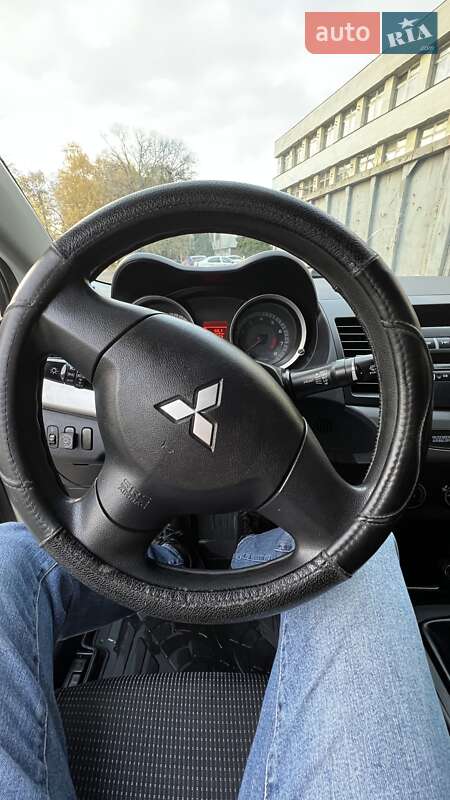 Седан Mitsubishi Lancer 2008 в Києві фото 15 Седан Mitsubishi Lancer 2008 в Києві