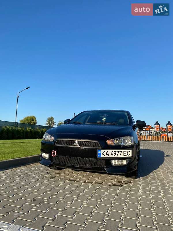 Седан Mitsubishi Lancer 2009 в Виннице