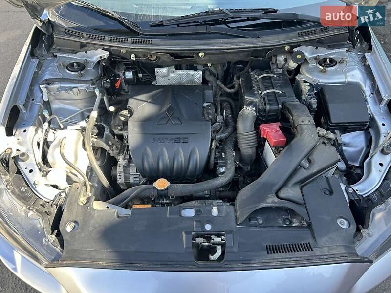 Хэтчбек Mitsubishi Lancer 2011 в Николаеве фото 11 Хэтчбек Mitsubishi Lancer 2011 в Николаеве