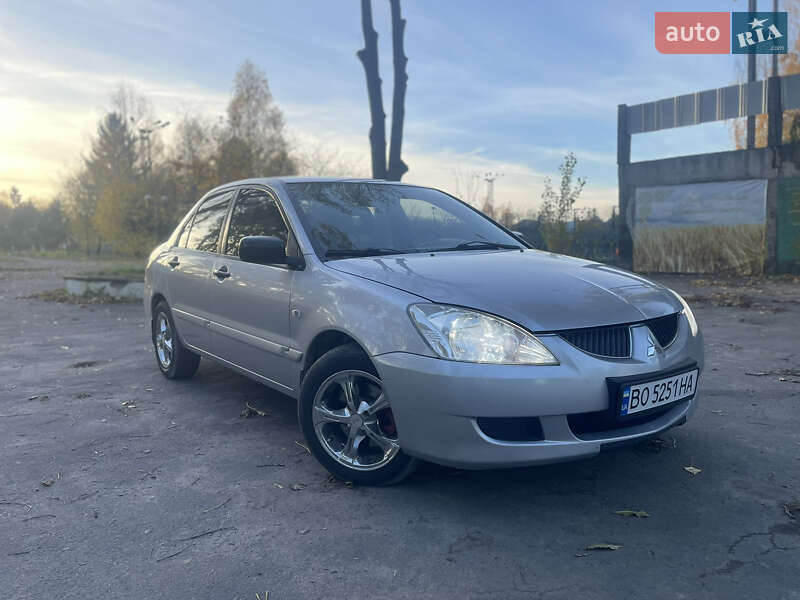 Седан Mitsubishi Lancer 2004 в Теофиполе фото 3 Седан Mitsubishi Lancer 2004 в Теофиполе