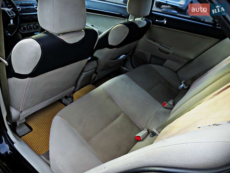 Седан Mitsubishi Lancer 2008 в Черкасах