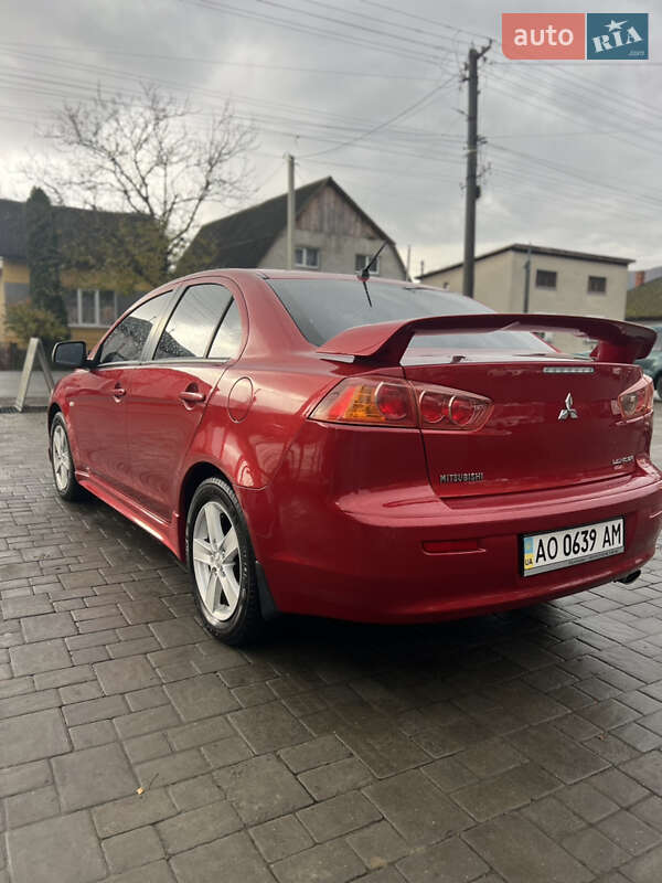Седан Mitsubishi Lancer 2008 в Перечине