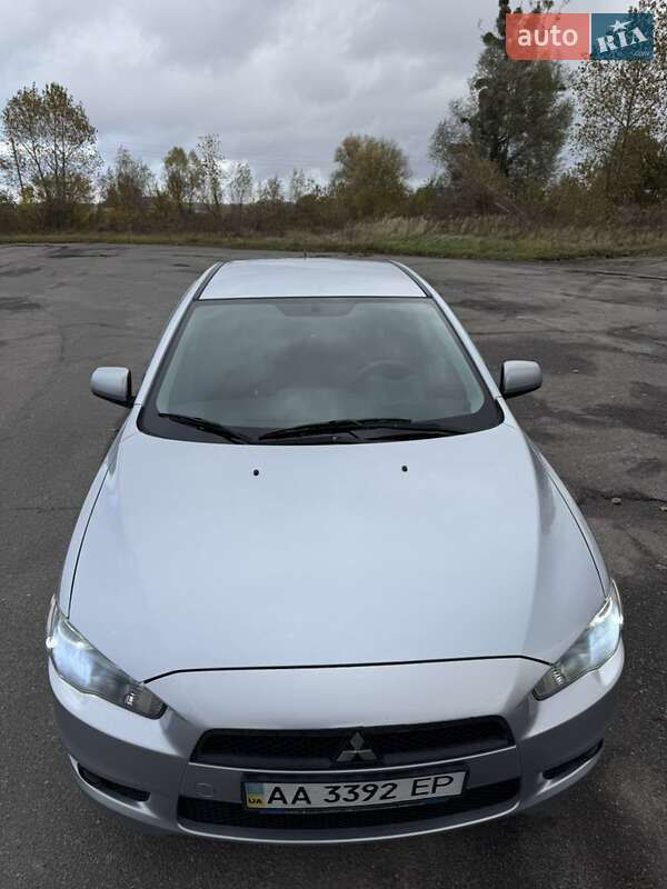 Седан Mitsubishi Lancer 2007 в Дымере