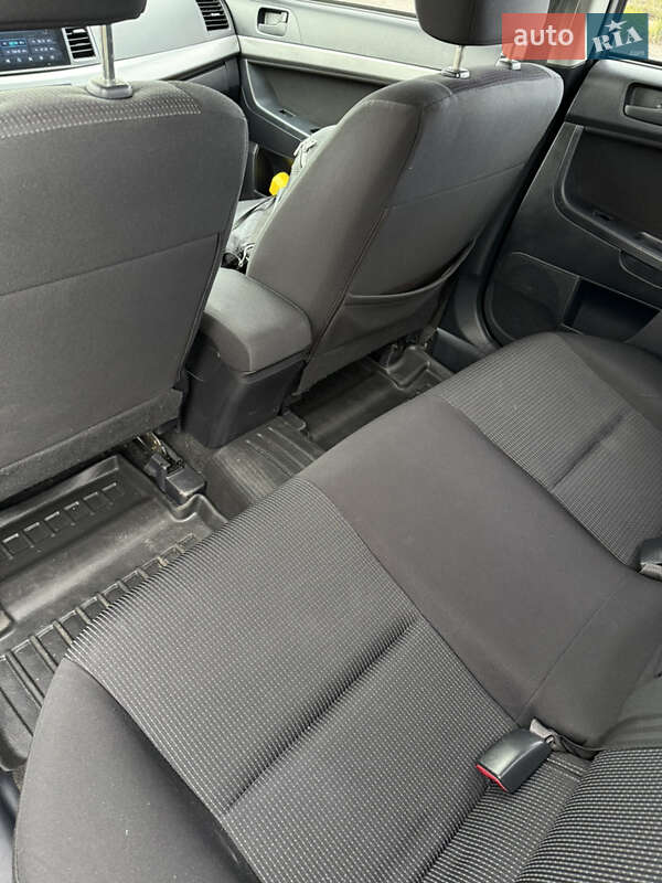 Седан Mitsubishi Lancer 2007 в Дымере