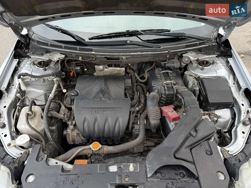 Седан Mitsubishi Lancer 2007 в Дымере