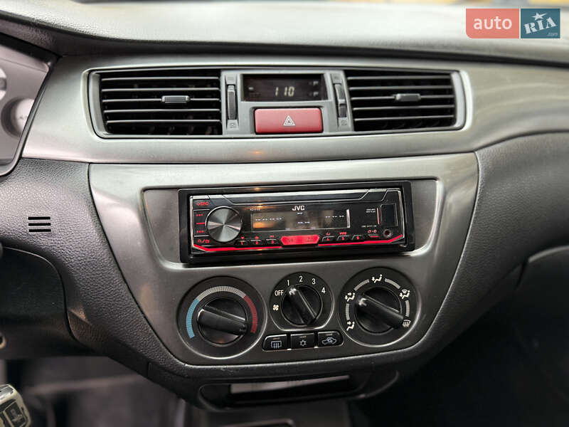 Седан Mitsubishi Lancer 2007 в Днепре